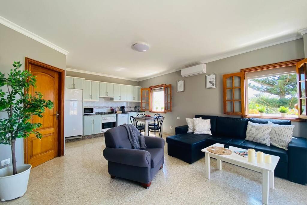 2 Apartments With Private Pool At Villa Diaz Aleman サロブレ エクステリア 写真