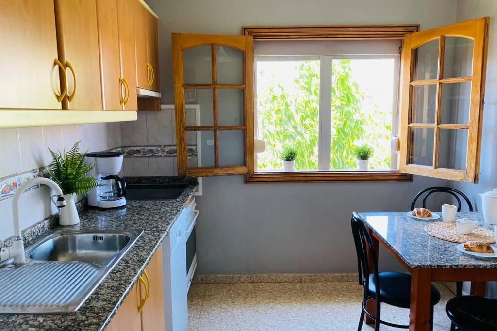 2 Apartments With Private Pool At Villa Diaz Aleman サロブレ エクステリア 写真