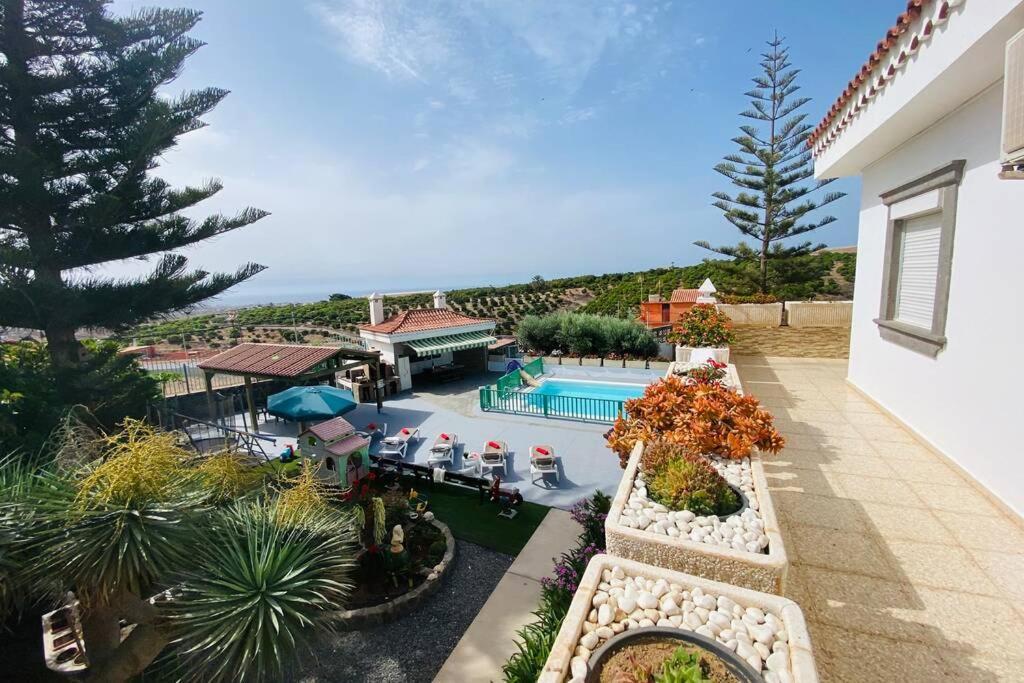 2 Apartments With Private Pool At Villa Diaz Aleman サロブレ エクステリア 写真