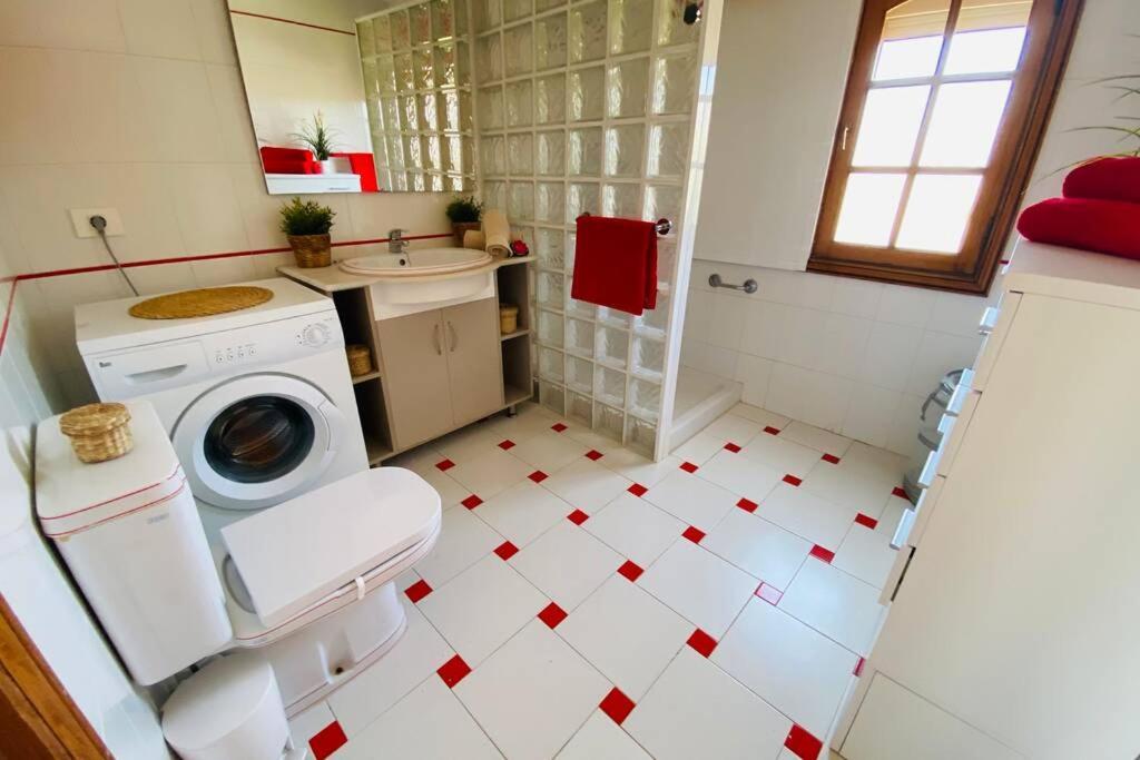 2 Apartments With Private Pool At Villa Diaz Aleman サロブレ エクステリア 写真